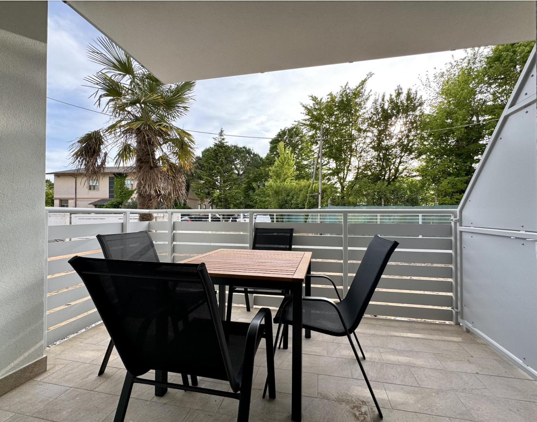 Residence Eva - Carraro Immobiliare Jesolo - Family Apartments Cavallino-Treporti Bagian luar foto